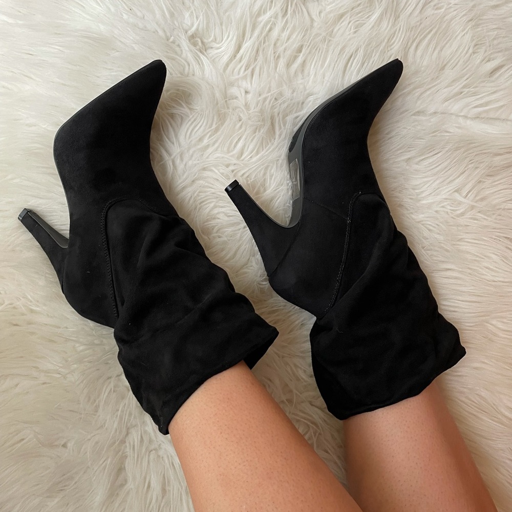 Black Slouchy Pointed Toe Faux Suede Boots - Picture 4 of 15
